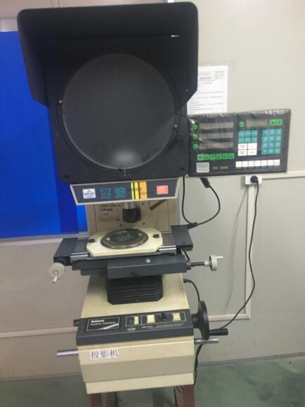 ͶӰC(j) Projector